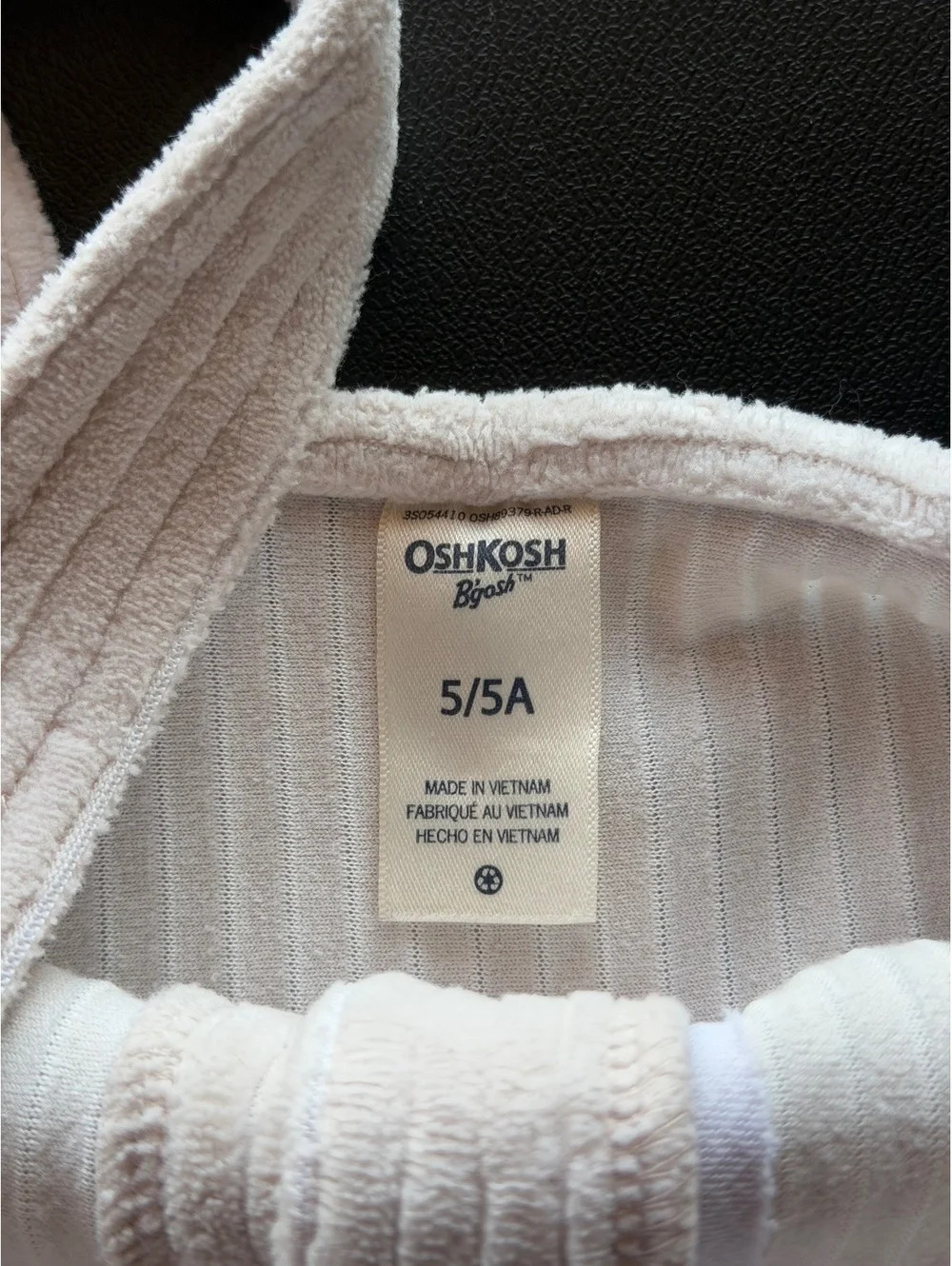 OshKosh B’gosh Girls Size 5 Cream Ribbed Sleeveless Dress Button Front